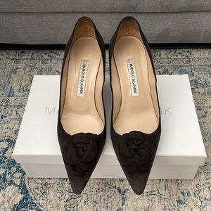 Manolo Blahnik Chocolate Brown Suede Pumps GUC Size 7 (EU 37)
